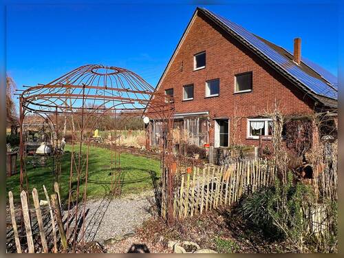Wohnhaus Süd-Ost Ansicht - 