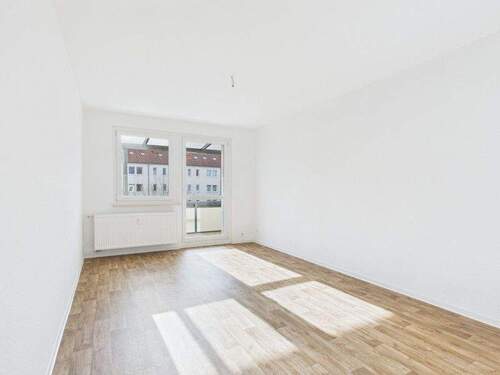 Wohnzimmer - 3 Zimmer Etagenwohnung in Chemnitz