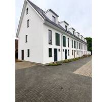 Energieeffizient leben!:-) - 1.700,00&nbsp;EUR Kaltmiete, ca.&nbsp; 104,00&nbsp;m&sup2;&nbsp;Wohnfl&auml;che in Bad Segeberg (PLZ: 23795)