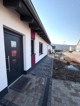 Eingangsbereich - 3 Zimmer Einfamilienhaus zum Kaufen in Niederaula