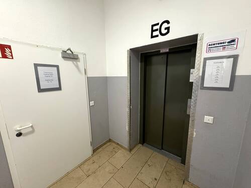 Eingangsbereich Haus.JPG - 