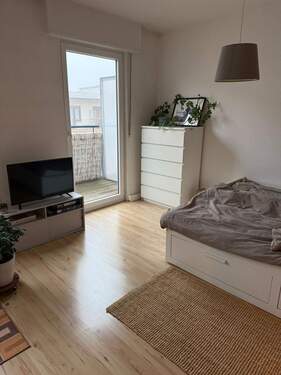 Wohn- Schlafzimmer - 1 Zimmer Etagenwohnung zur Miete in Ludwigshafen am Rhein