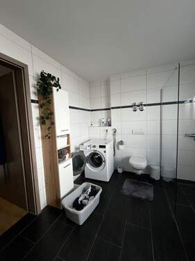 Badezimmermöbel ggfs. gegen Ablöse - 