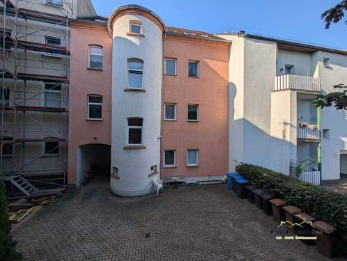 Hausansicht hinten - 1 Zimmer Mehrfamilienhaus, Wohnhaus zum Kaufen in Bitterfeld-Wolfen
