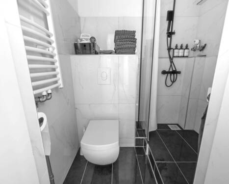 Badezimmer - Etagenwohnung mit 39,50 m&sup2; in Berlin zum Kaufen