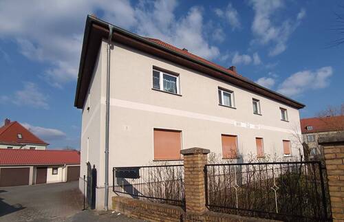 Vorderansicht - 8 Zimmer Mehrfamilienhaus, Wohnhaus zum Kaufen in Lauchhammer