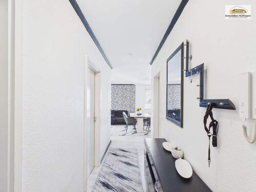 Eingangsbereich/Diele der Wohnung mit Blick ins Wohnen_02 - 3 Zimmer Etagenwohnung zum Kaufen in Hanau