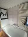06_Badezimmer_mit_Wanne.jpg - 