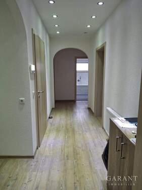 Flur - 4 Zimmer Etagenwohnung in Kirchheim