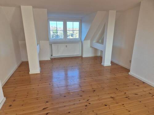 Wohnzimmer - 2 Zimmer Etagenwohnung in Berlin