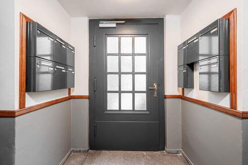 Kre19 Treppenhaus - Etagenwohnung mit 56,90 m&sup2; in Berlin zum Kaufen