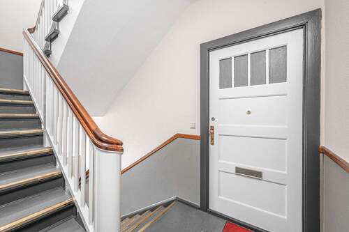 Kre17 Treppenhaus-Aufgang - 