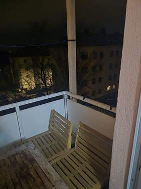 Balkon bei Nacht - 