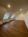 Wohnzimmer - Neu Sanierte 3 Zimmerwohnung in Eichenau zu vermieten