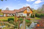 Außenansicht Teich - 8 Zimmer Mehrfamilienhaus, Wohnhaus zum Kaufen in Waldershof