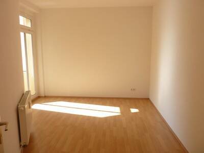 19019-2.jpg - 4 Zimmer Etagenwohnung zur Miete in Weißenfels