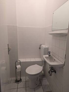WC - 