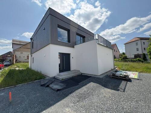 Objektansicht - Modern & effizient: Einfamilienhaus-Neubau in Schirmitz zu verkaufen