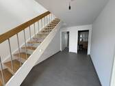Treppenaufgang/Flur EG - 