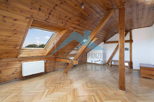 Wohnzimmer - 4 Zimmer Etagenwohnung zur Miete in Kassel