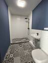 großes Badezimmer - 