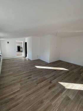 Schlafzimmer (Hinten) - 