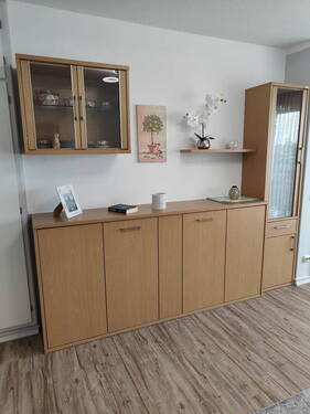 Schrankbett im Wohnzimmer - 