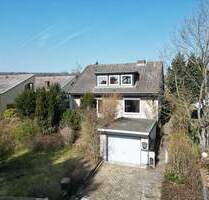 Ruhige Höhenlage von Kassel - Jungfernkopf trifft auf großzügige Architektur: Einzigartiges Einfamilienhaus mit Garage