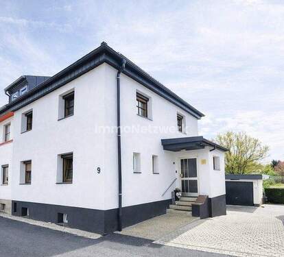 Frontansicht - 5 Zimmer Doppelhaushälfte zum Kaufen in Wunsiedel