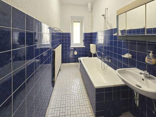 Bad - Etagenwohnung mit 61,50 m&sup2; in Berlin zum Kaufen