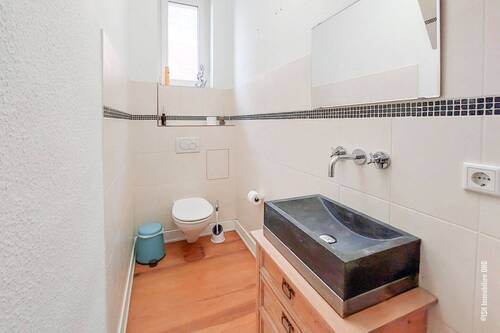 WC - 