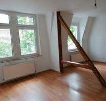 Renovierte 3-Zimmer Altbauwohnung, zwei Bädern und neuer Etagenheizung - in Essen-Frohnhausen