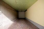 Durchfahrt / Garage 1 - 