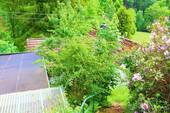 Blick auf das Wohn- und Gartenhaus.JPG - 