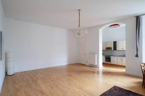 Wohnbereich mit Blick zur Küche - Etagenwohnung mit 116,00 m² in Berlin zum Kaufen