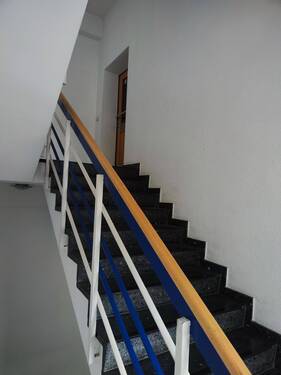 Treppe zum Objekt - 1 Zimmer Büro in Berlin