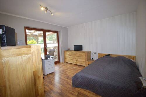 Zimmer Keller mit Terrasse - 