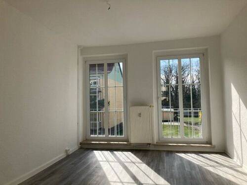 Wohnzimmer - Singles und Paare aufgepasst - 2 Zimmer in Roßlau!