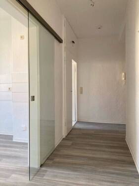 Flurbereich - 2 Zimmer Etagenwohnung zur Miete in Dessau-Roßlau