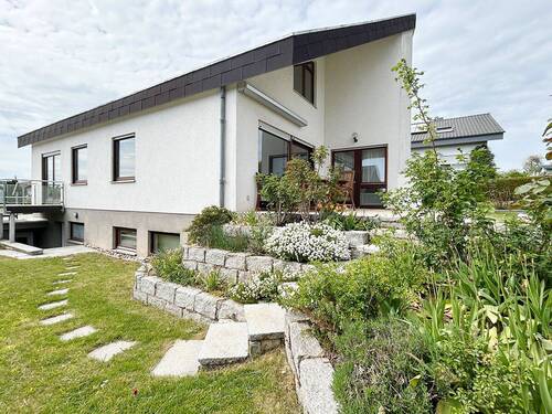 Außenansicht Südseite - 6 Zimmer Mehrfamilienhaus, Wohnhaus in Lorch