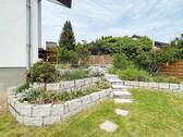 Gestaltung der Außenanlagen - Mehrfamilienhaus, Wohnhaus mit 184,00 m&sup2; in Lorch zum Kaufen