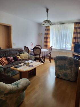 Wohnzimmer.jpg - +++ Vermietete 3-Zimmer-Wohnung mit 2 Bädern in Weißenfels +++