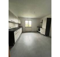 Gemütliche 2-Raumwohnung mit moderner Einbauküche in Lauta-Nord - Ihr neues Zuhause wartet!