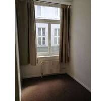 Kleine, schöne Wohnung im Herzen der Schweriner Innenstadt zu vermieten