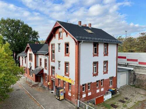 2 Blick auf den S-Bahnhof - 1 Zimmer Etagenwohnung zur Miete in Freital