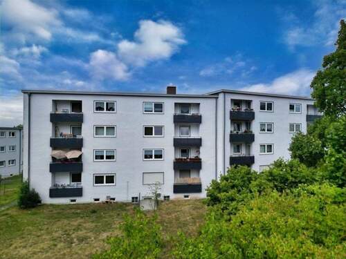 Rückansicht - 9 Zimmer Mehrfamilienhaus, Wohnhaus in Wolfhagen