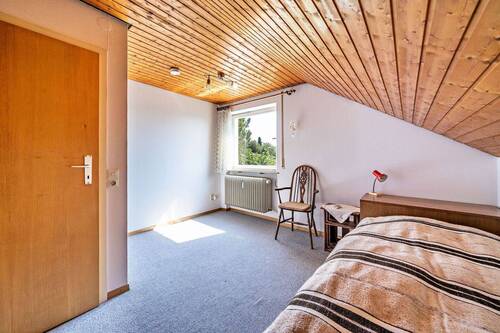 Schlafzimmer im Dachgeschoss - 