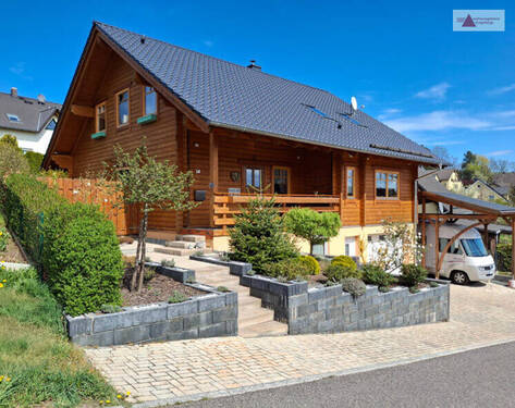 Ansicht - 7 Zimmer Einfamilienhaus zum Kaufen in Burkhardtsdorf / Eibenberg