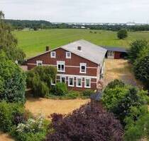 Burg: Ihr eigener Hof- mit unendlichen Möglichkeiten - Burg (Dithmarschen)