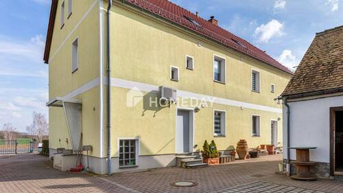 Außenansicht 2 - 6 Zimmer Mehrfamilienhaus, Wohnhaus zum Kaufen in Bennewitz